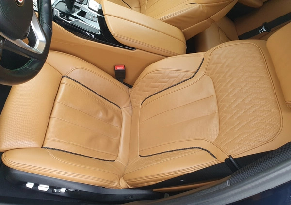BMW Seria 5 cena 255000 przebieg: 164000, rok produkcji 2018 z Reszel małe 529